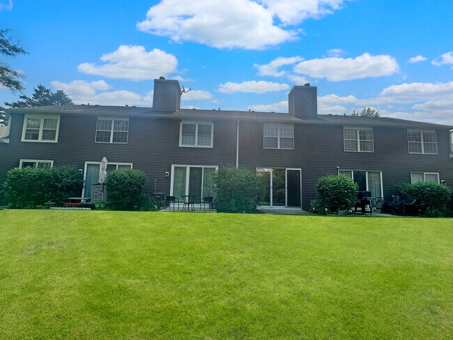 Foto del edificio - 255 Mill St