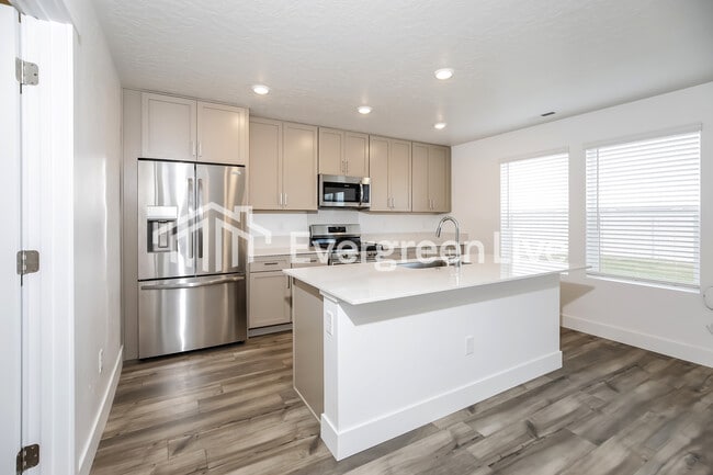 Building Photo - 9094 W Inspirado St