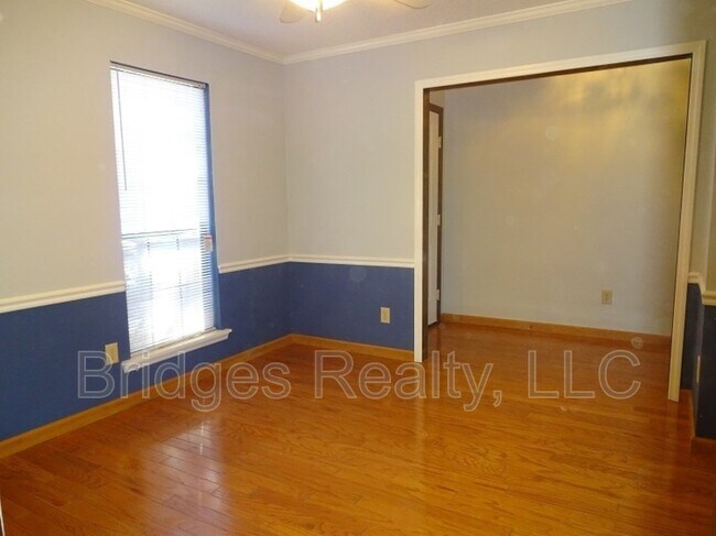 Building Photo - 675 Tara Ln