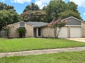Building Photo - 802 Cascade Creek Dr