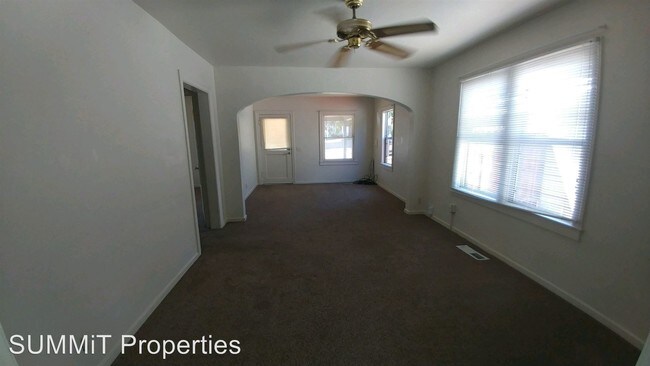 Foto del edificio - 3 br, 1 bath House - 6 Vine Street