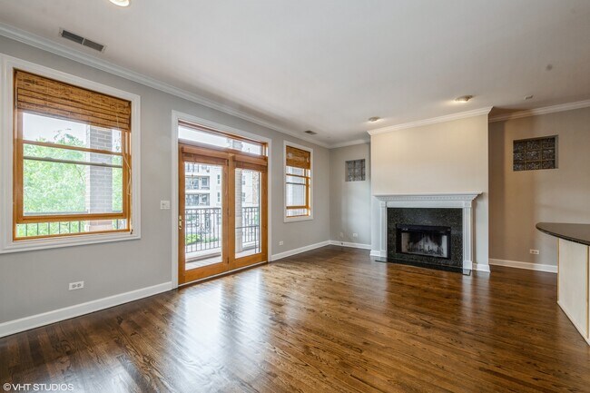 Foto del edificio - 4355 N Lincoln Ave