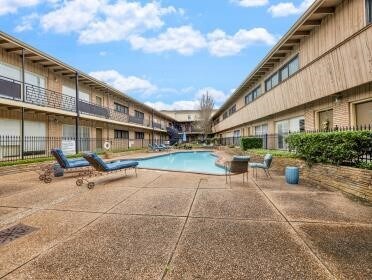 Foto del edificio - 3809 N Braeswood Blvd