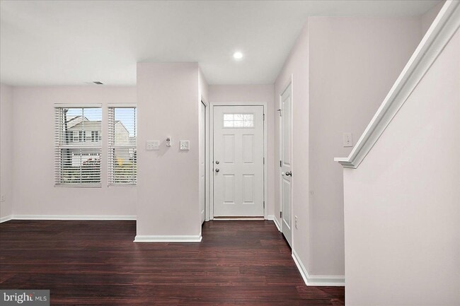 Building Photo - 38369 Elizabeth Ln