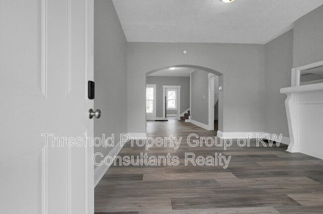 Building Photo - 67-69 South Terrace Avenue - 69