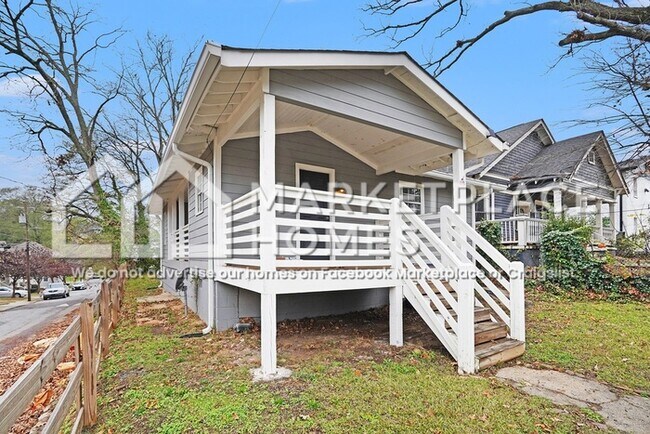 Building Photo - 703 Formwalt St SW