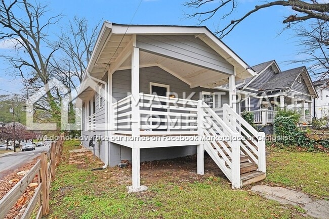 Photo - 703 Formwalt St SW House