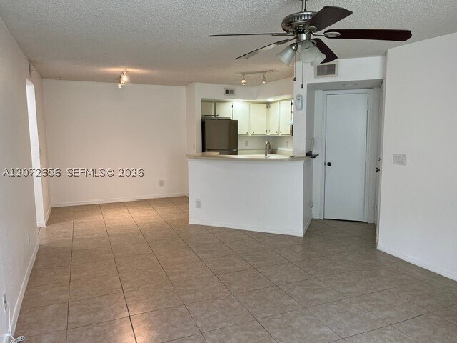 Foto del edificio - 643 Vista Isles Dr