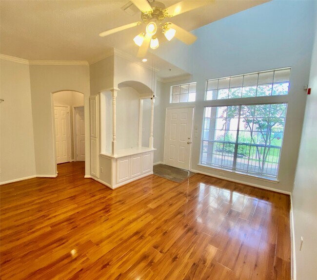 Foto del edificio - 2710 Grants Lake Blvd