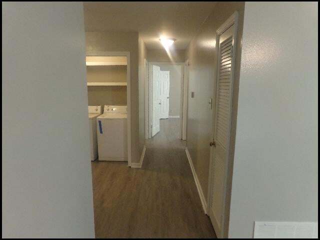 Building Photo - 1807 Sanford Dr