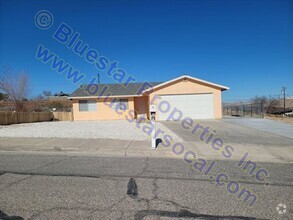 Building Photo - 16214 Puesta Del Sol Dr