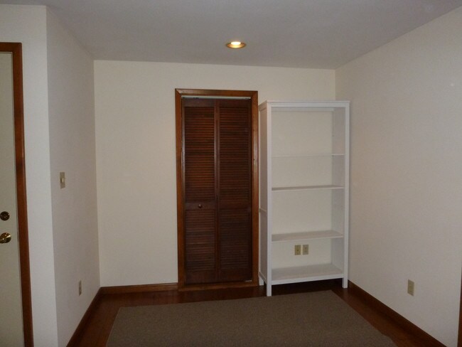 Bedroom/Living Area - 139 Mulberry St