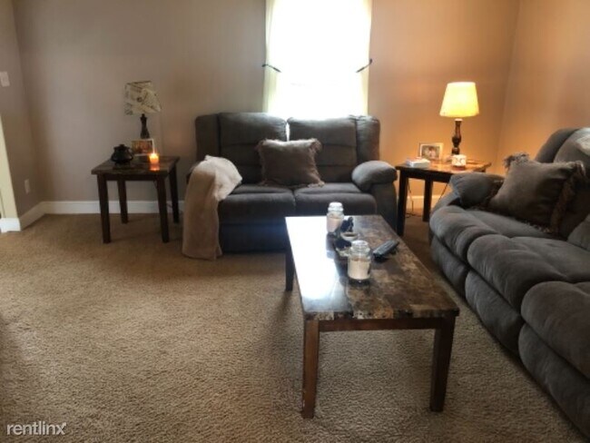 Foto del edificio - 2 br, 1 bath House - 63 Liberty St.