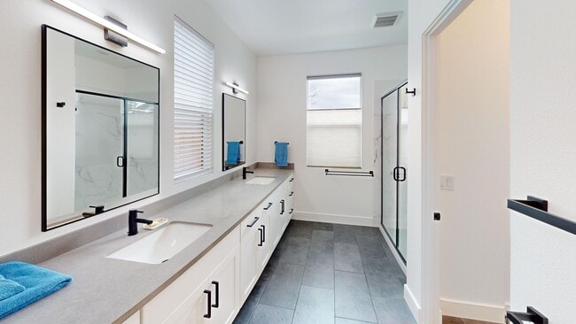 Building Photo - Newly Constructed Modern 3BR Kerry Ranch Home with Private Yard & Solar