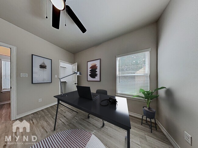 Foto del edificio - 5612 San Jacinto Dr