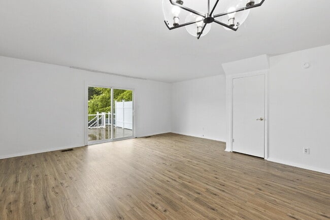 Building Photo - 59 Stoneway Pl