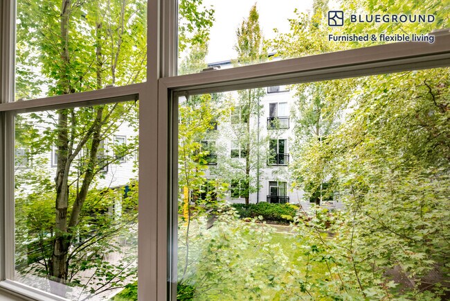 Foto del edificio - 320 D St