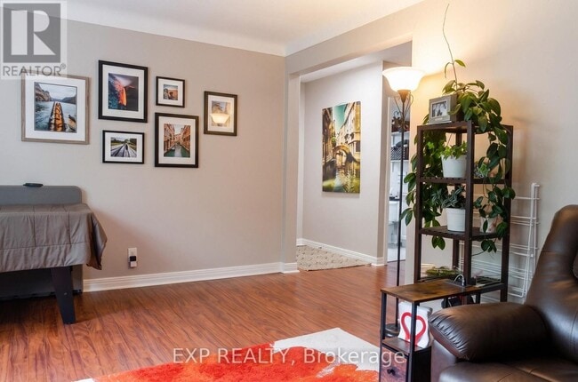 Building Photo - 42 Lavergne St