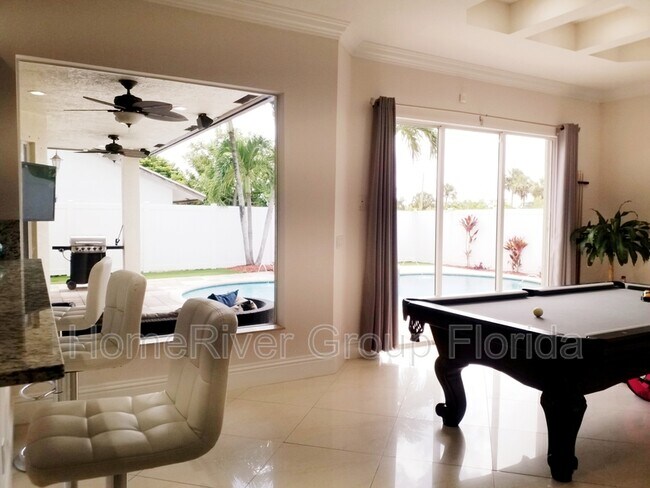 Foto del edificio - 5454 NW 56th Ct