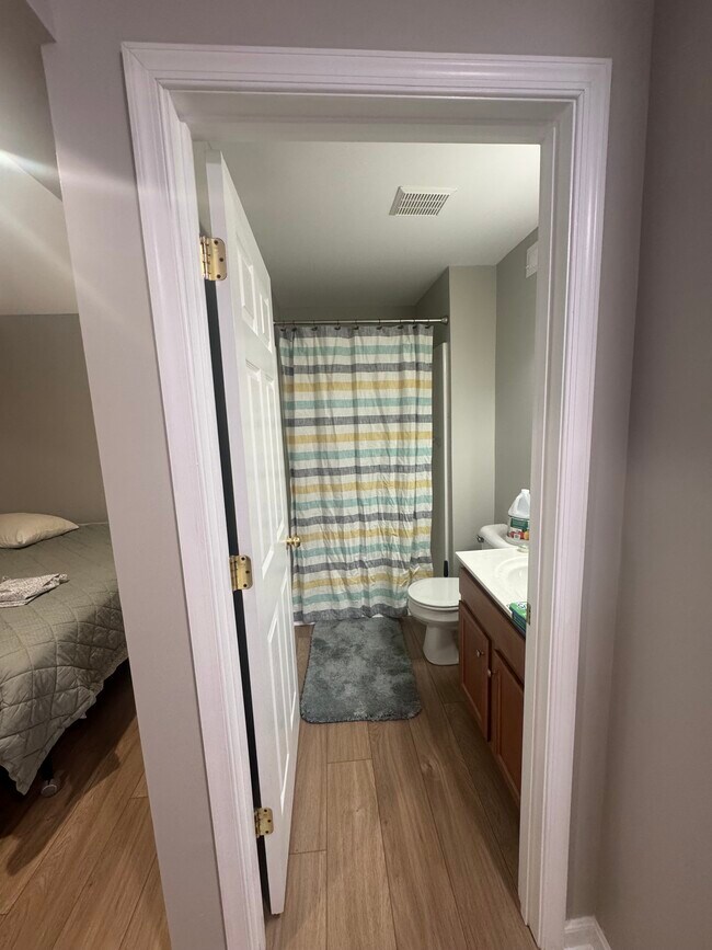 Foto del edificio - 8756 Springwater Dr