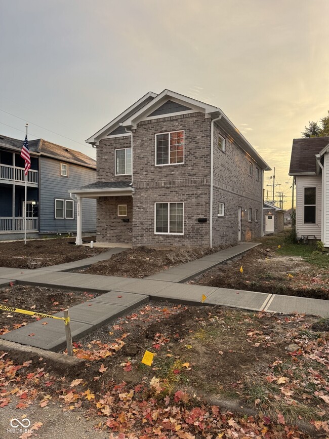 Building Photo - 2145 Columbia Ave