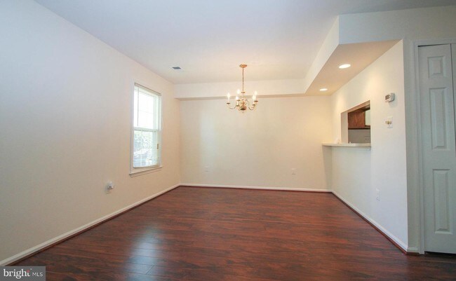 Foto del edificio - 14382 Gringsby Ct