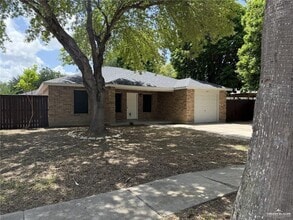 Building Photo - 16 Santa Fabiola St