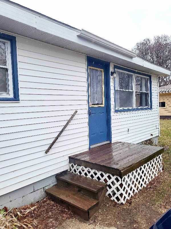 3037 Hampton Rd, Benton Harbor, MI 49022 Room for Rent in Benton