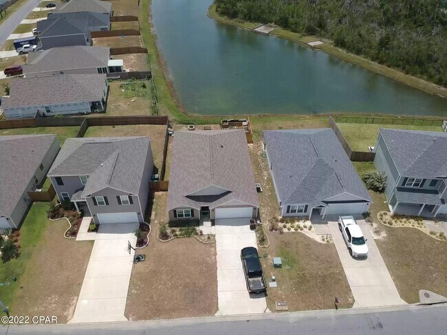 Foto del edificio - 7162 Riverbrooke St