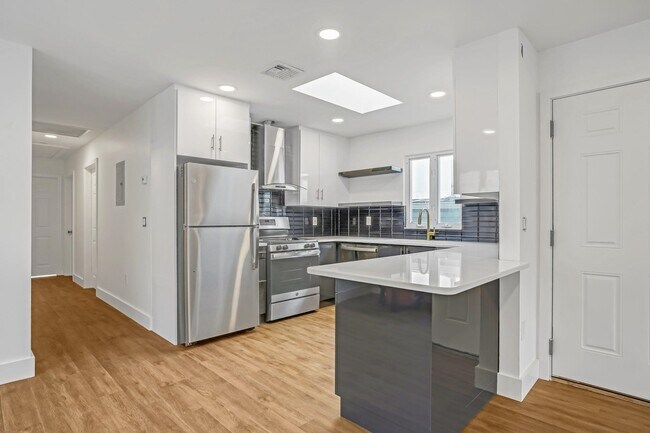 Building Photo - 1403 51st St