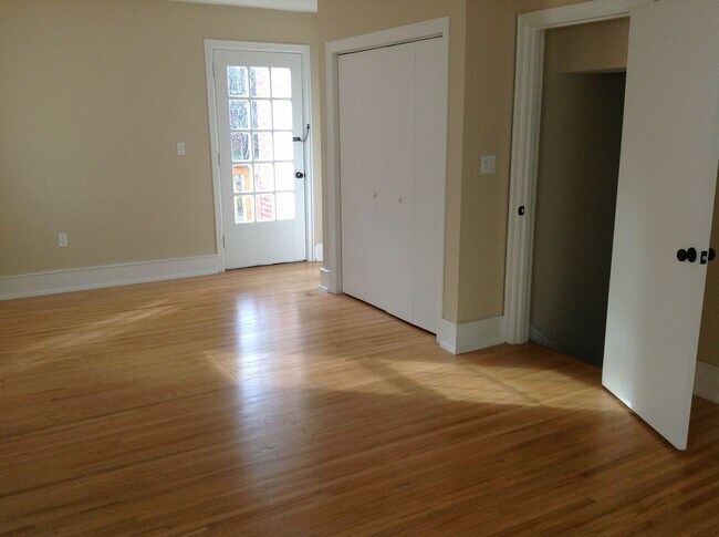 Foto del edificio - 1335 Whitethorn St