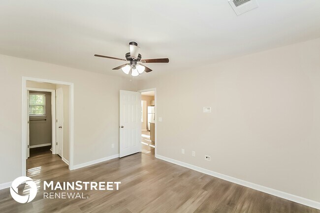 Foto del edificio - 133 Holly Mountain Rd