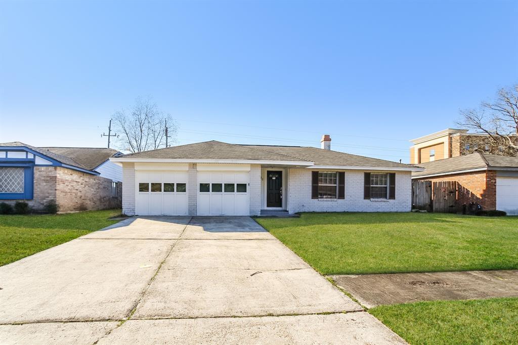 Primary Photo - 5302 Green Timbers Dr
