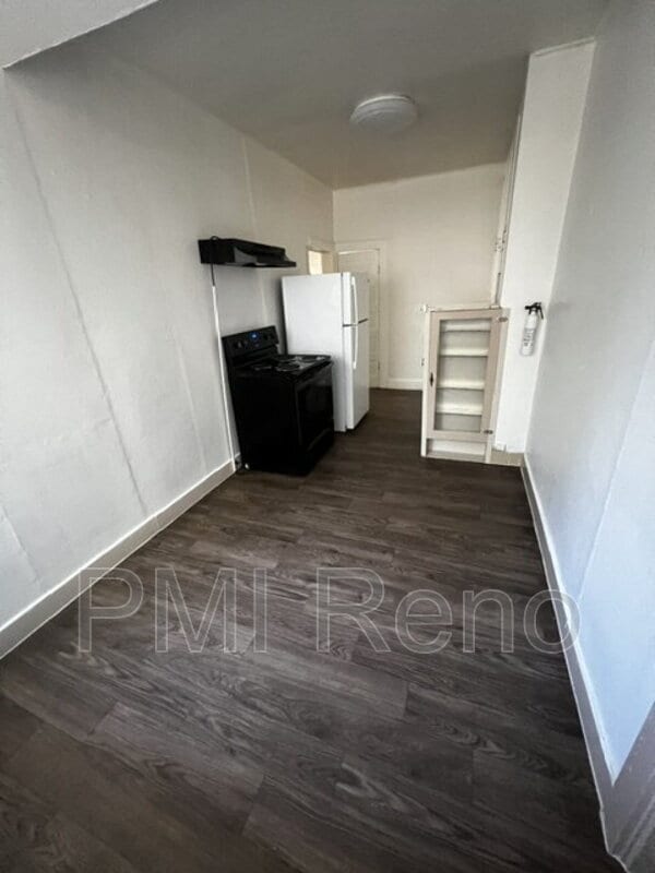 Foto del edificio - 724 W 6th St