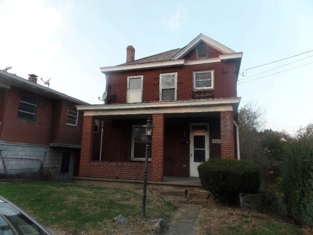 Primary Photo - 654 5th St