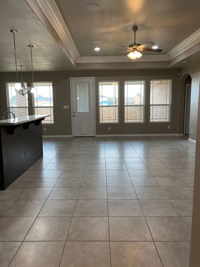 Foto del edificio - Beautiful 4 Bedroom in Desert Ridge