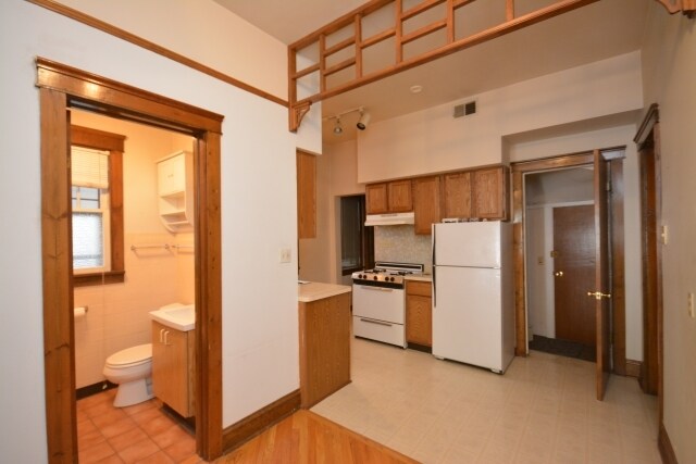 Foto principal - 3306 N Southport Ave