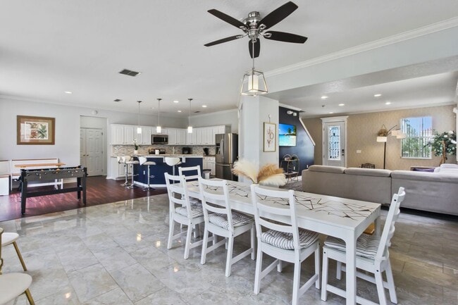 Building Photo - 131 Willow View Dr
