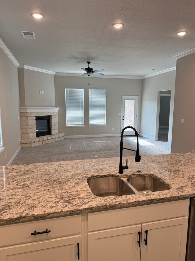 Building Photo - 7538 Apache Dr