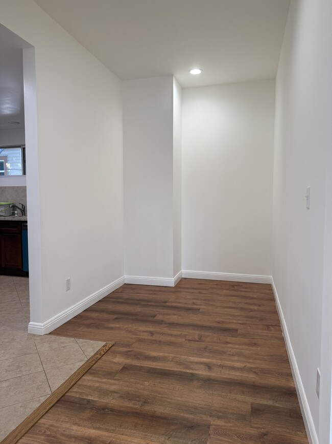 Foto del edificio - 1813 Saint Charles St