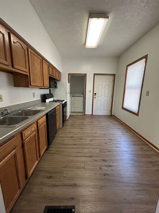 Foto del edificio - 638 N 8th St