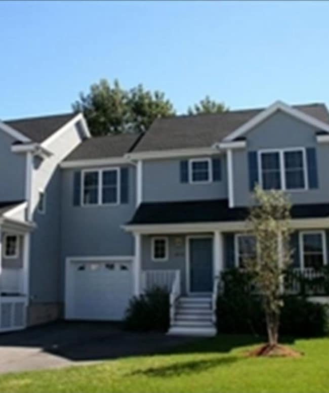 Photo - 10 Blue Jay Cir Townhome