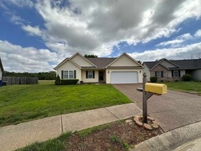 Building Photo - 7411 Bent Branch Dr