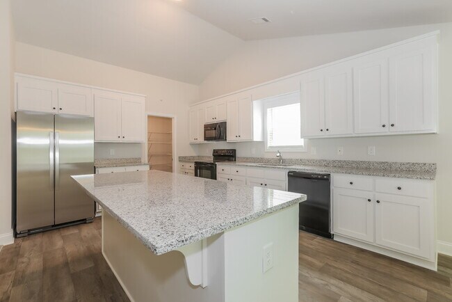 Foto del edificio - 128 Heartland Cir