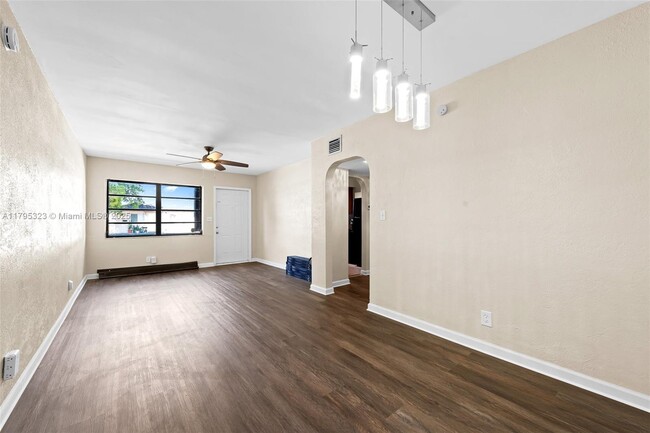 Foto del edificio - 1315 N 19th Ave