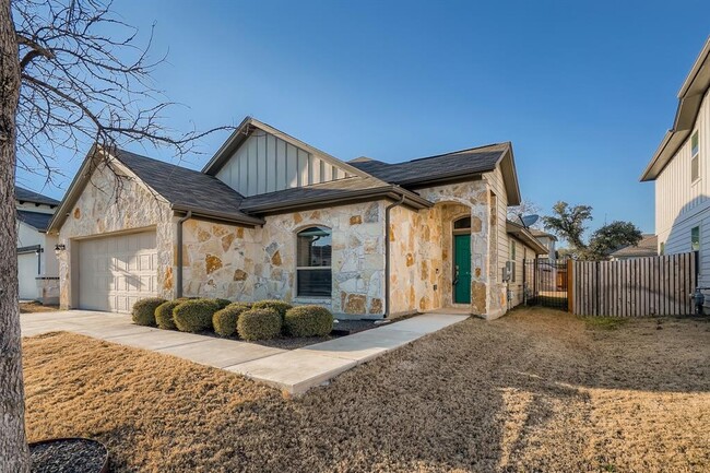 Foto del edificio - 223 Callahan Ln