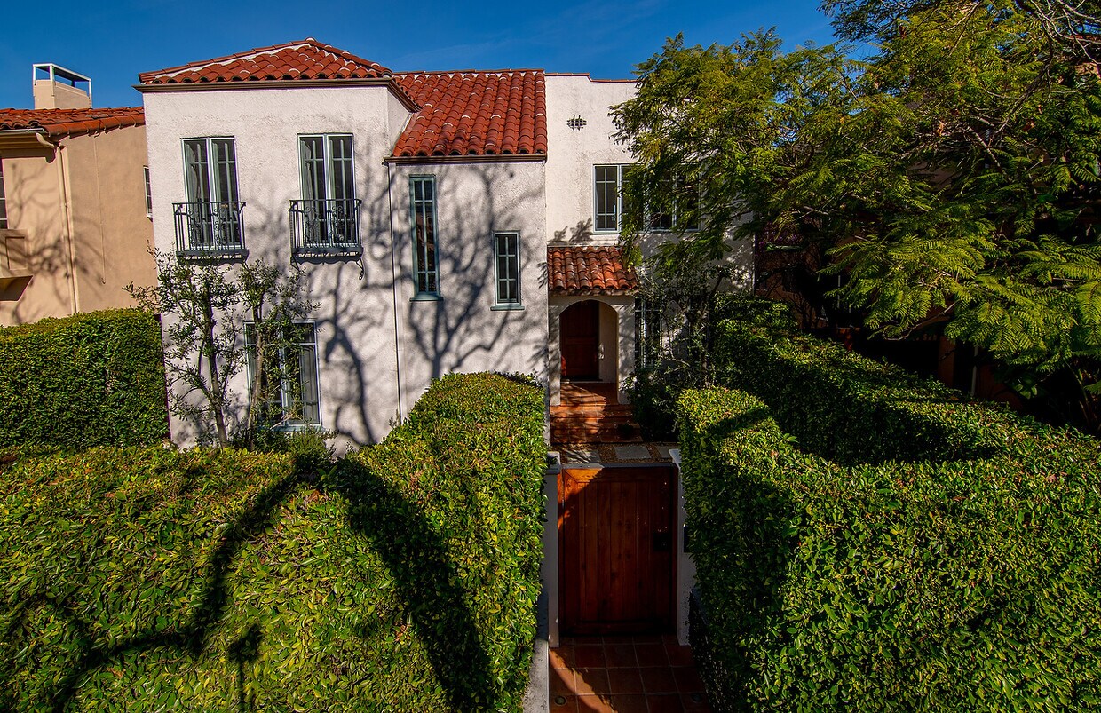 Foto principal - 6217 W 6th St