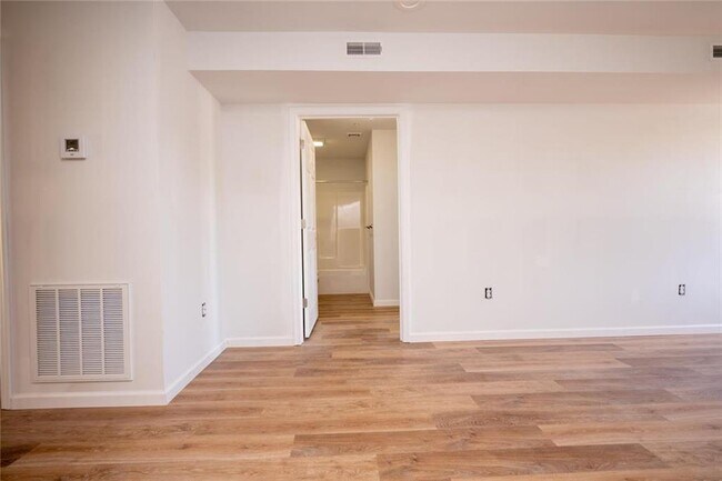 Foto del edificio - 5600 Coplay Rd