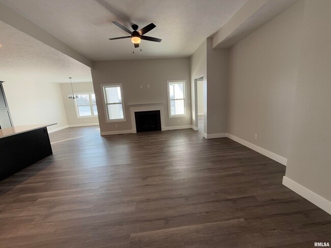 Building Photo - 1605 Blenheim Dr