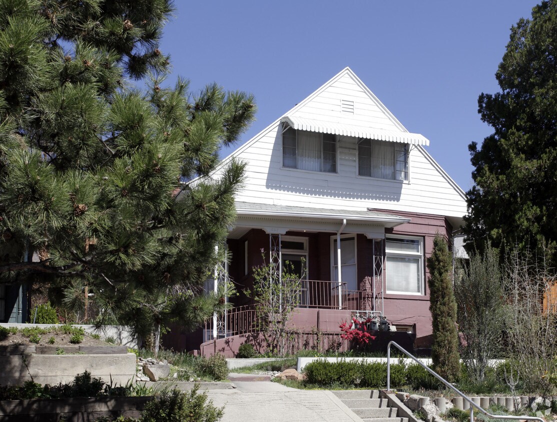 Foto principal - 627 6th Ave